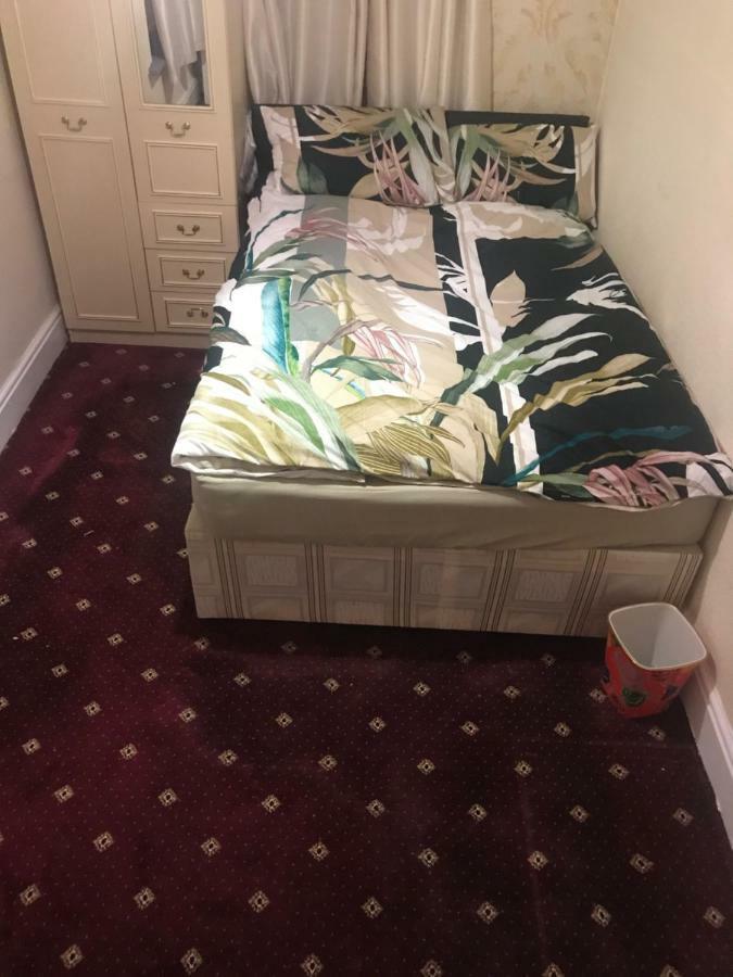 Entire B&B Бёрнли Экстерьер фото